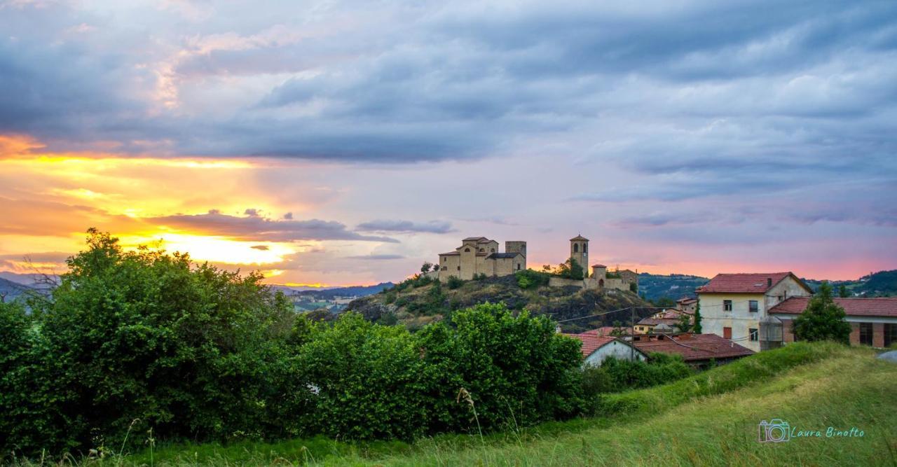 Antiche Vie B&B Serramazzoni Dış mekan fotoğraf