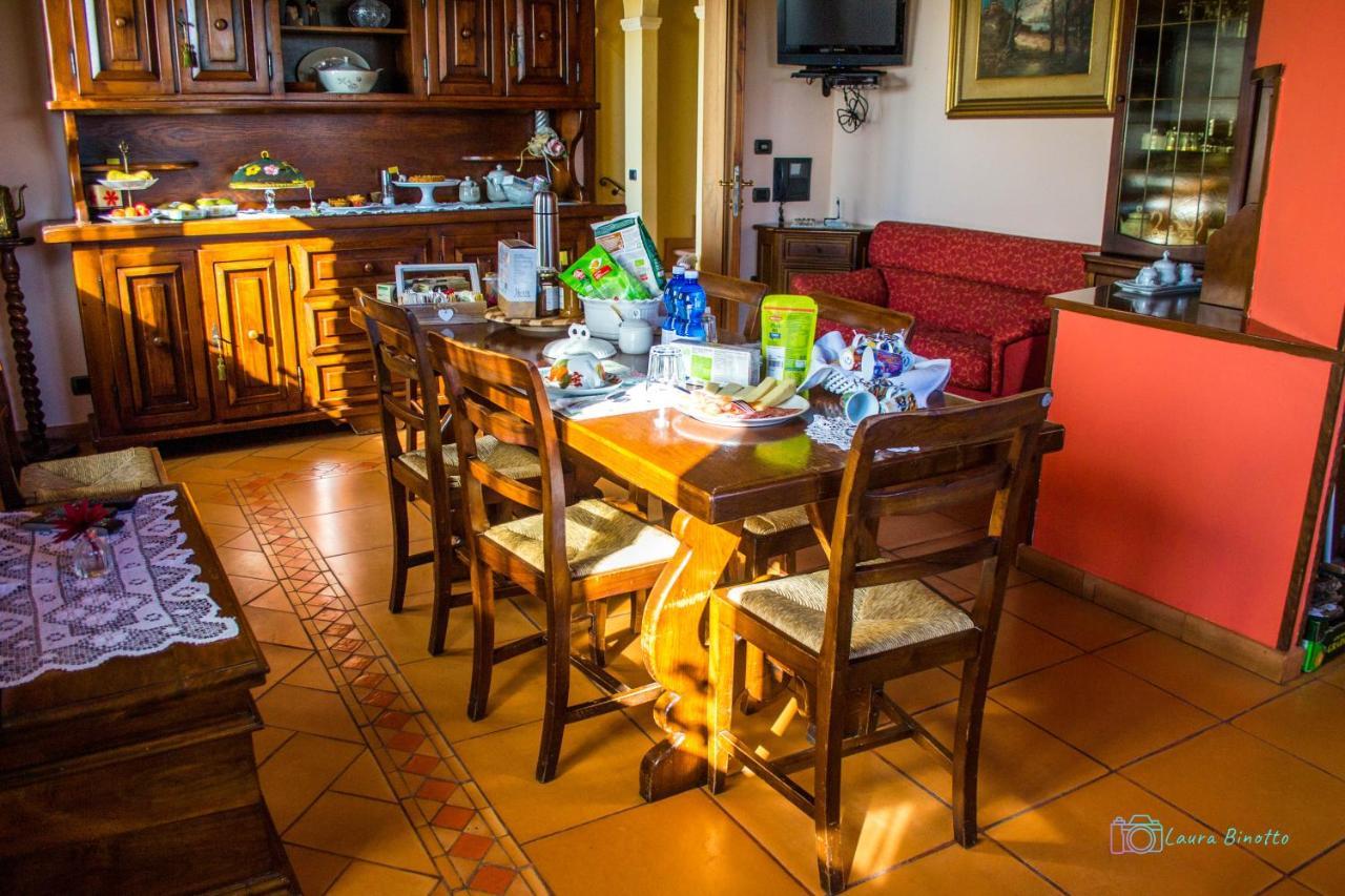 Antiche Vie B&B Serramazzoni Dış mekan fotoğraf